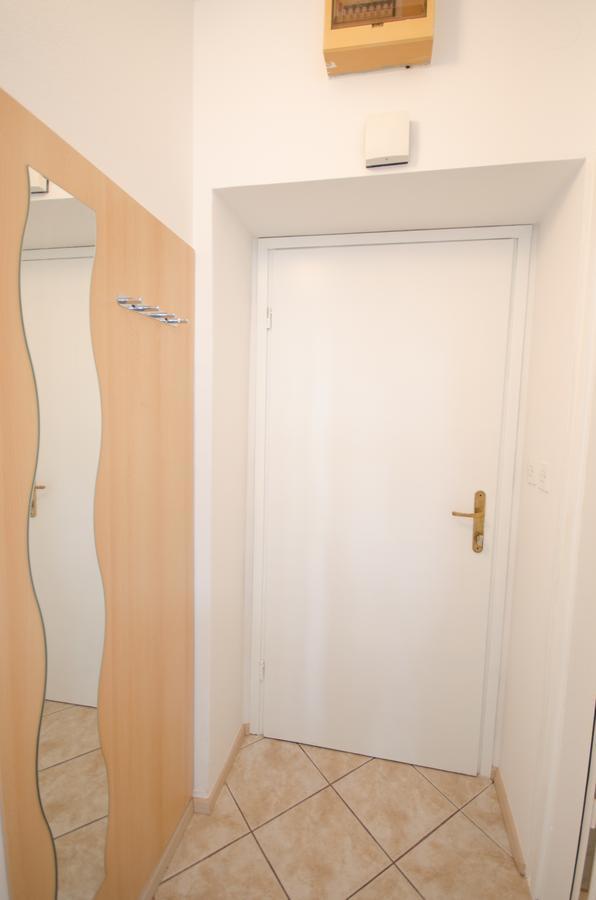 Apartment Trzaska With Free Parking Ljubljana Bagian luar foto