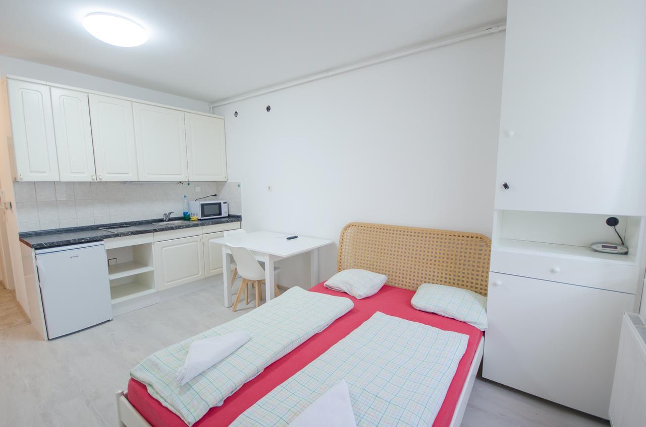 Apartment Trzaska With Free Parking Ljubljana Bagian luar foto