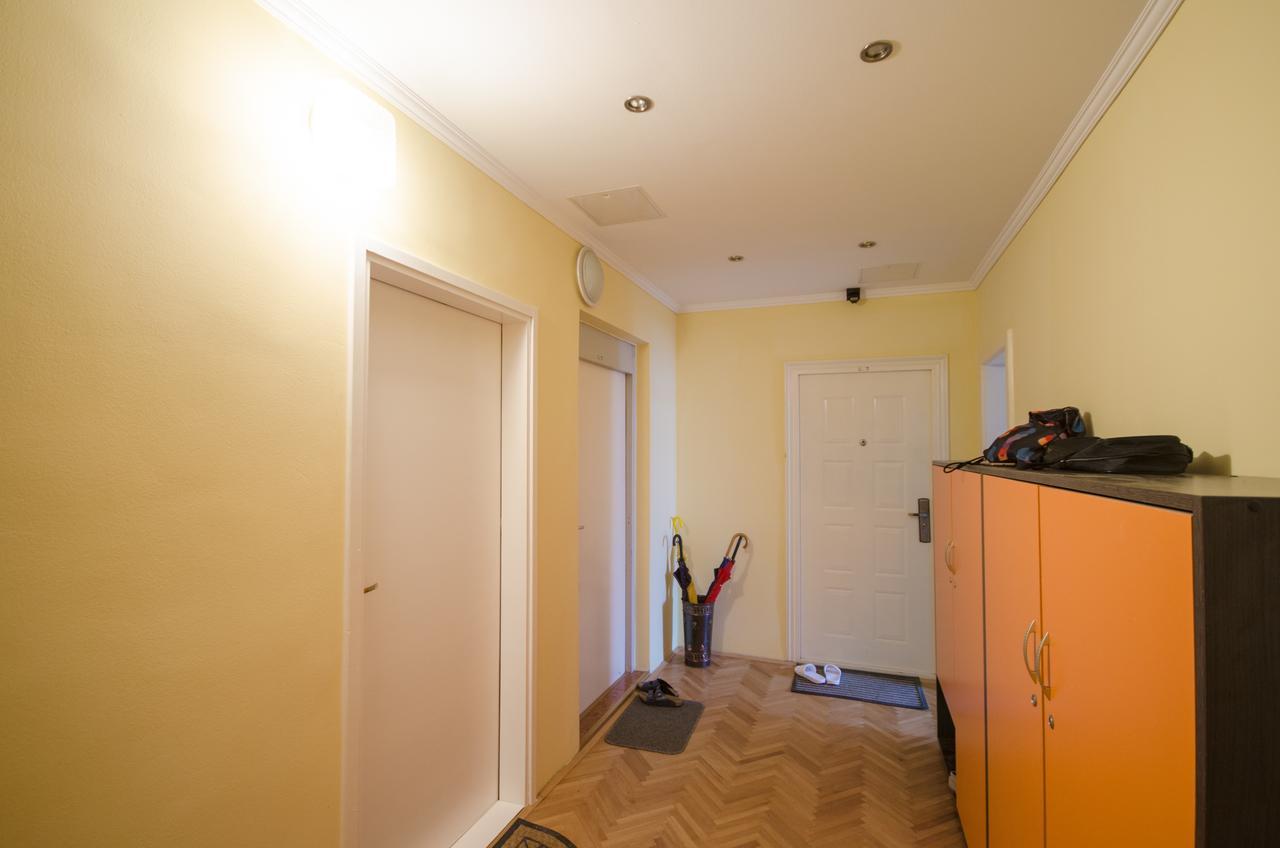 Apartment Trzaska With Free Parking Ljubljana Bagian luar foto